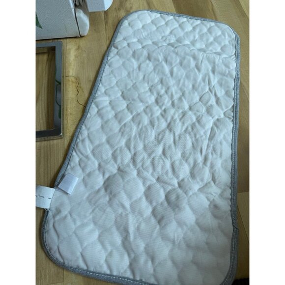 BlueSnail Quilted Gray Baby Pads – Set of 2 - Picture 8 of 9